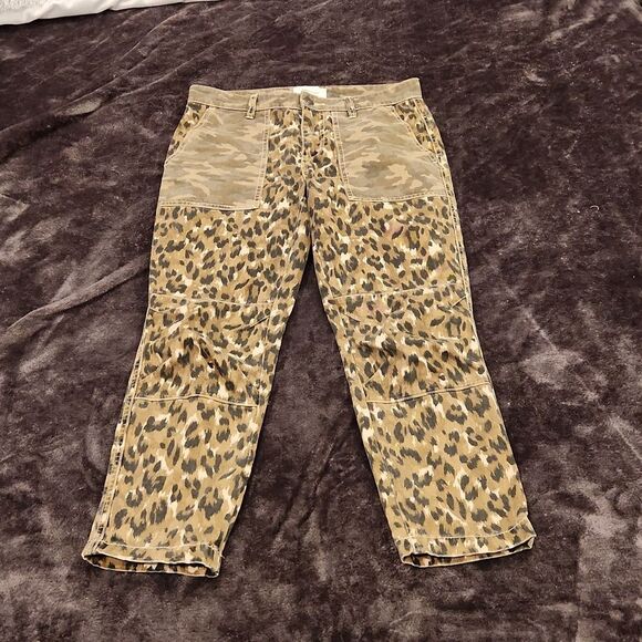 CURRENT/ELLIOTT The Clean Weslan Pantsin Camo Leopard Cropped pants size 27! - Picture 5 of 11